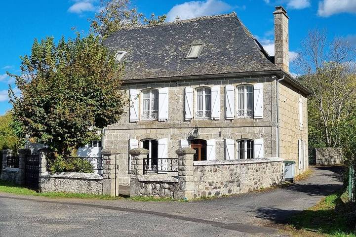 Maison de vacances pour 6 personnes, avec Terrasse et Jardin à Menet