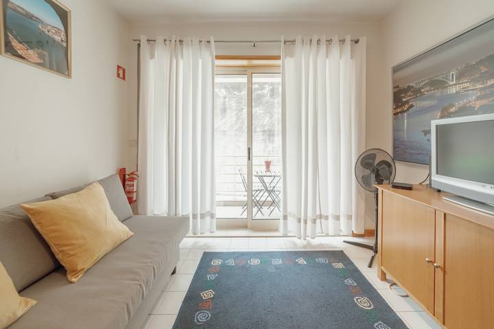 Apartamento entero, Downtown Trindade With Terrace in Santo Ildefonso, Distrito de Porto