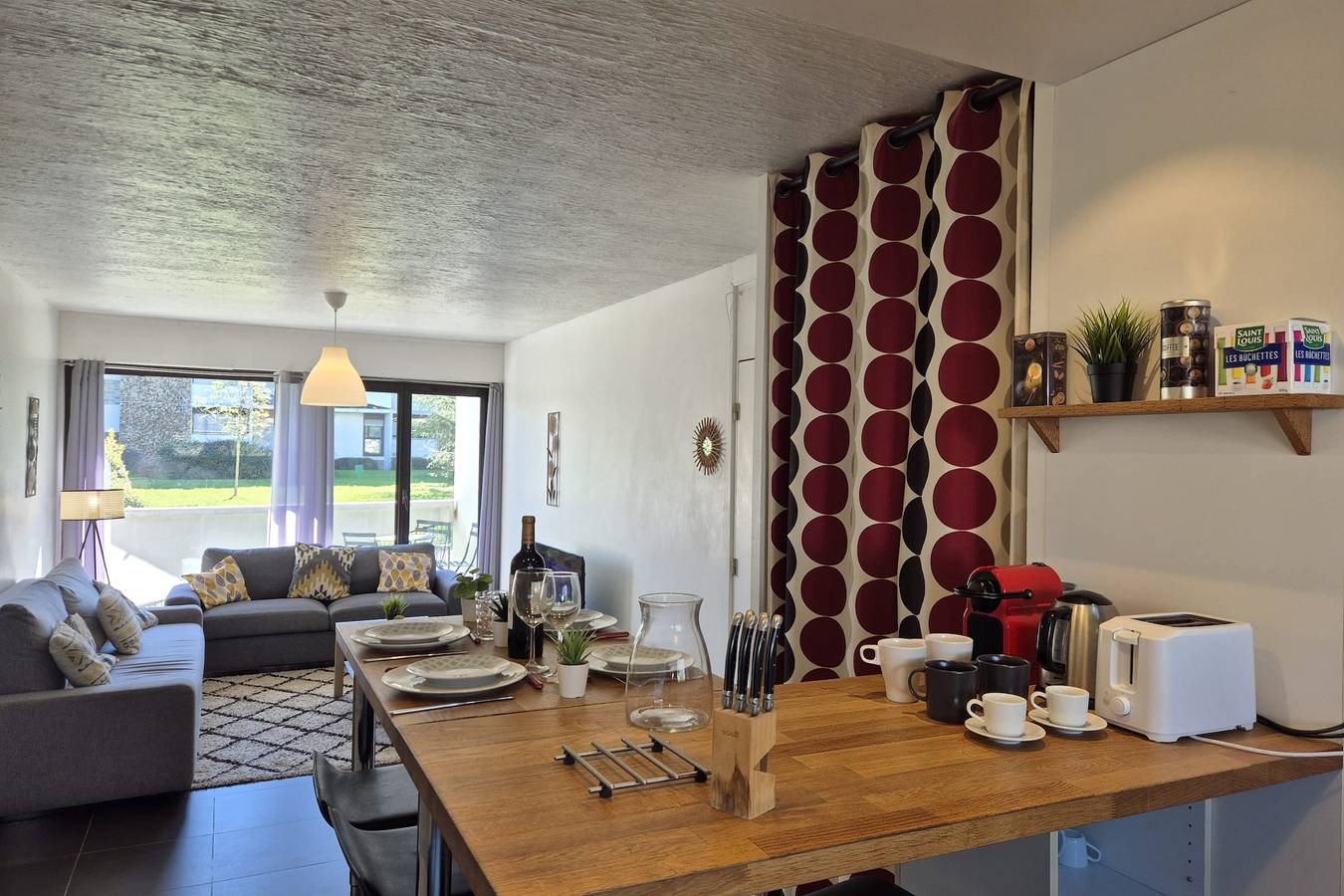 Ganze Wohnung, Bright apartment for 6 in Pessac in Pessac, Bordeaux und Umgebung