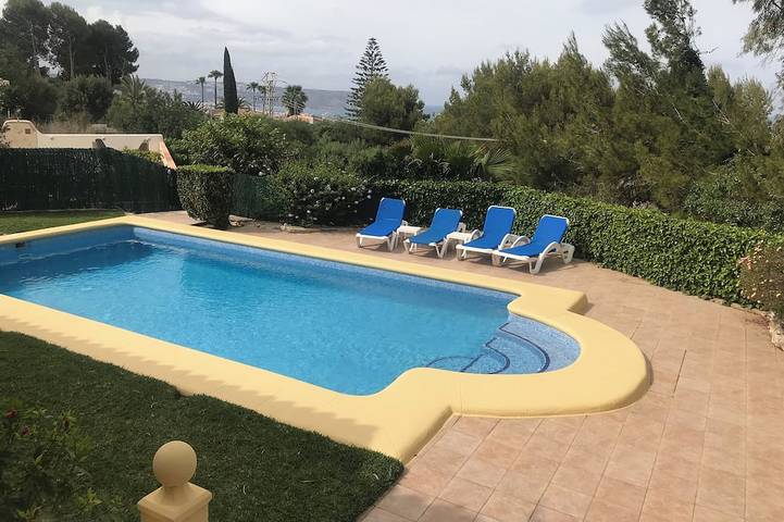 Villa pour 6 personnes, avec terrasse et jardin - 1