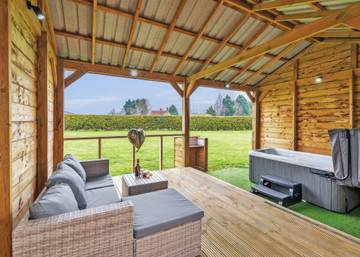 Cottage for 2 People in West Midlands, Worcestershire, Photo 4