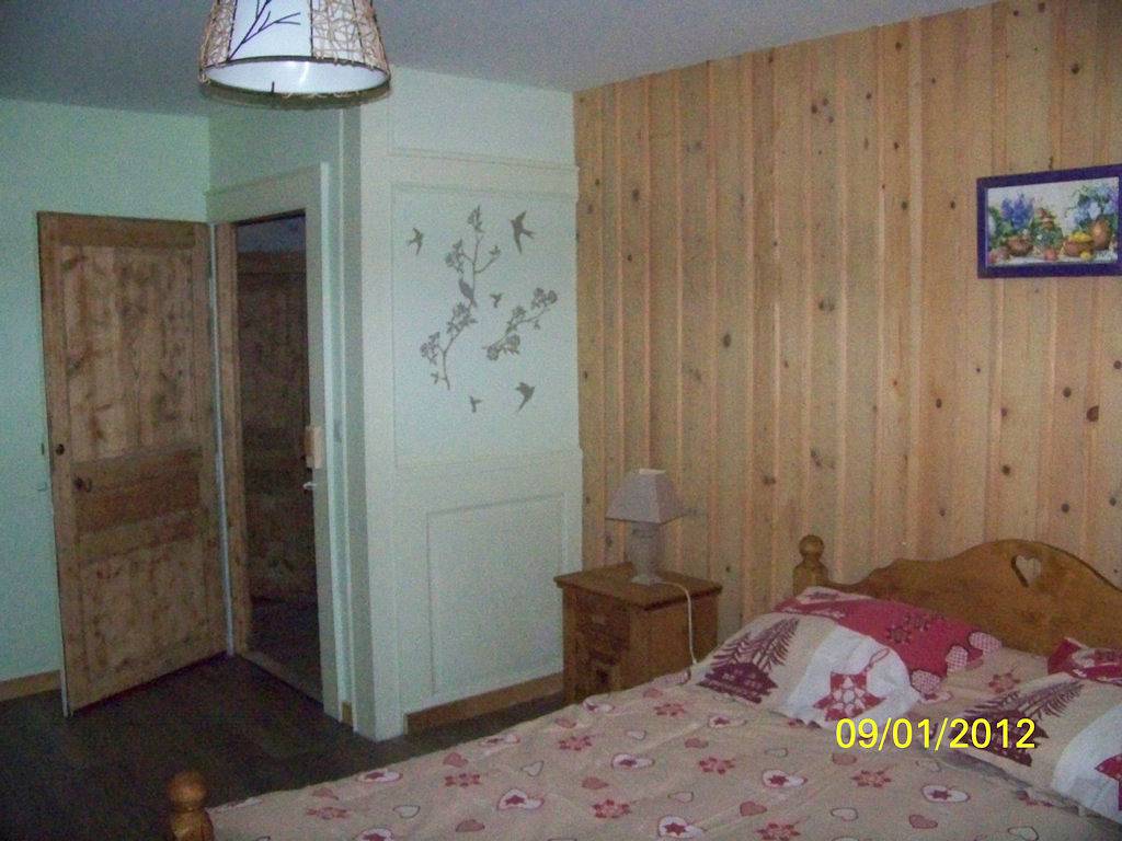 Bed and Breakfast for 2 people in Les Moussières, Parc naturel régional du Haut-Jura