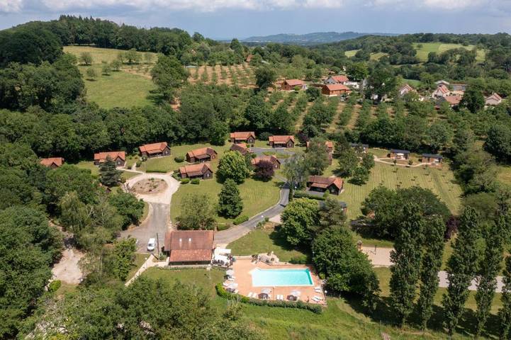 Parc de vacances pour 4 personnes, avec vue ainsi que jardin et piscine dans le Lot - 3