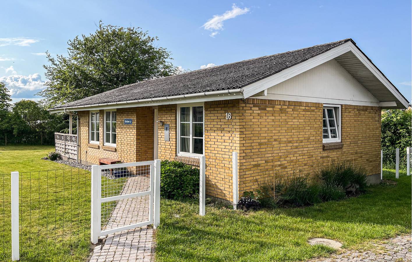 Ferienhaus für 4 Personen mit Garten in Brunsnæs, Broager