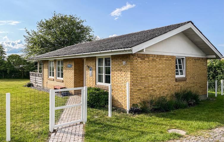 Ferienhaus für 4 Personen, mit Terrasse und Garten