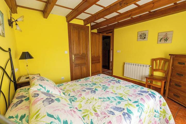 Apartamento entero, Apartamentos La Huerta de la Torre ( Apartamento número 2 ) in Soto de Cangas, Cangas de Onís