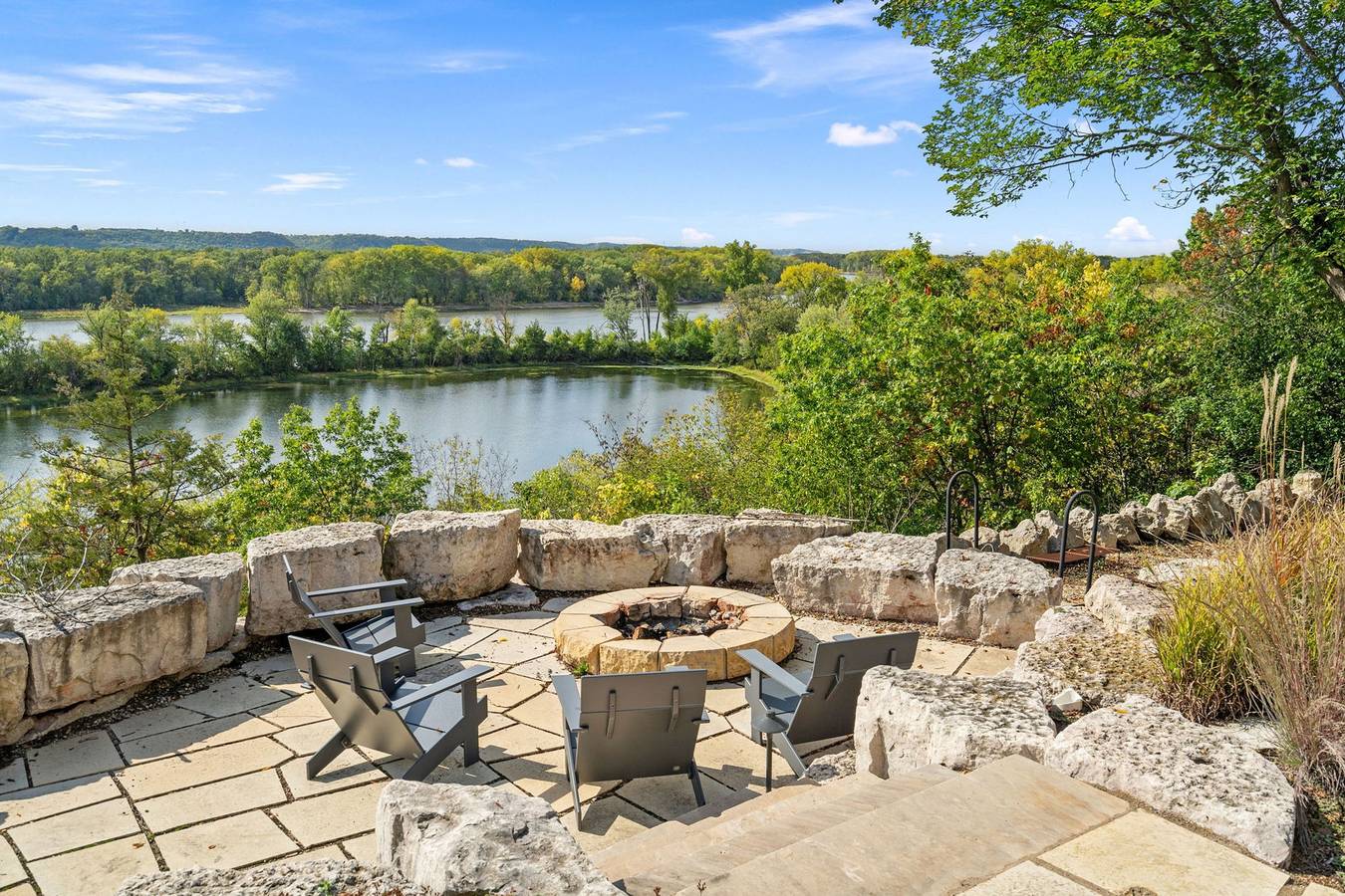 Riverfront Inn in Minneapolis in Pierce County (WI)