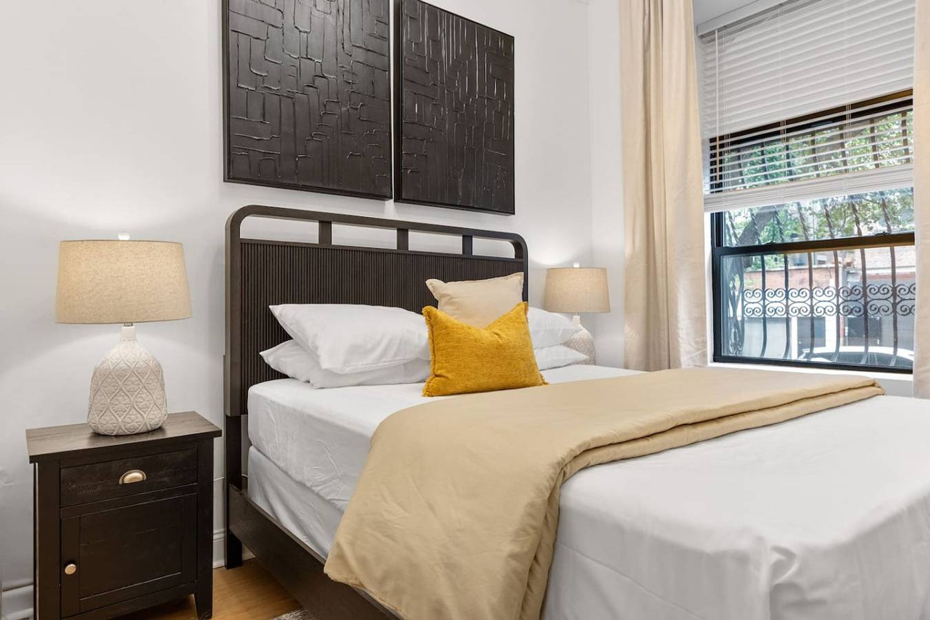 Entire apartment, 2Br/2Ba in Historic Brownstone near Subway in Upper Manhattan, New York City