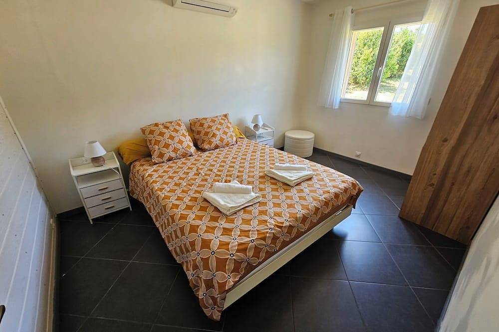 Appartement entier, Villa San Petru, La campagne entre mer et montagne in Sarrola-Carcopino, Région d'Ajaccio