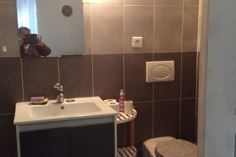 Appartement entier, \"La verrerie\" comfortable apartment in Hérépian, Région de Béziers