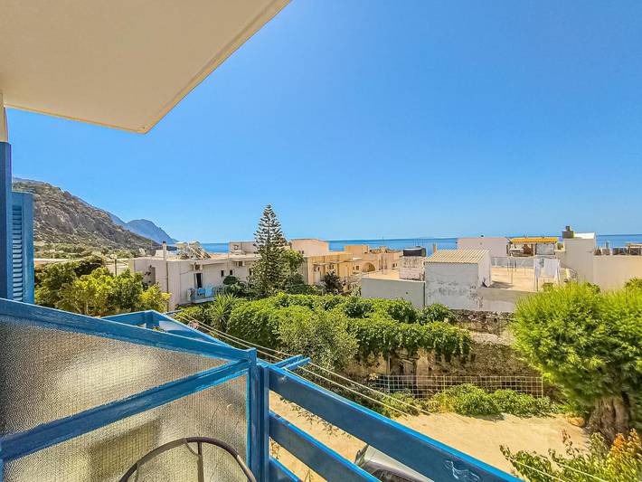 Gîte pour 2 personnes, avec Balcon ainsi que Terrasse et Vue dans Soúgia - 4