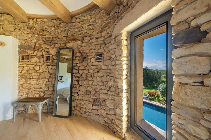 Location de vacances pour 4 personnes, avec vue ainsi que piscine et jardin à Le Buisson-de-Cadouin - 4