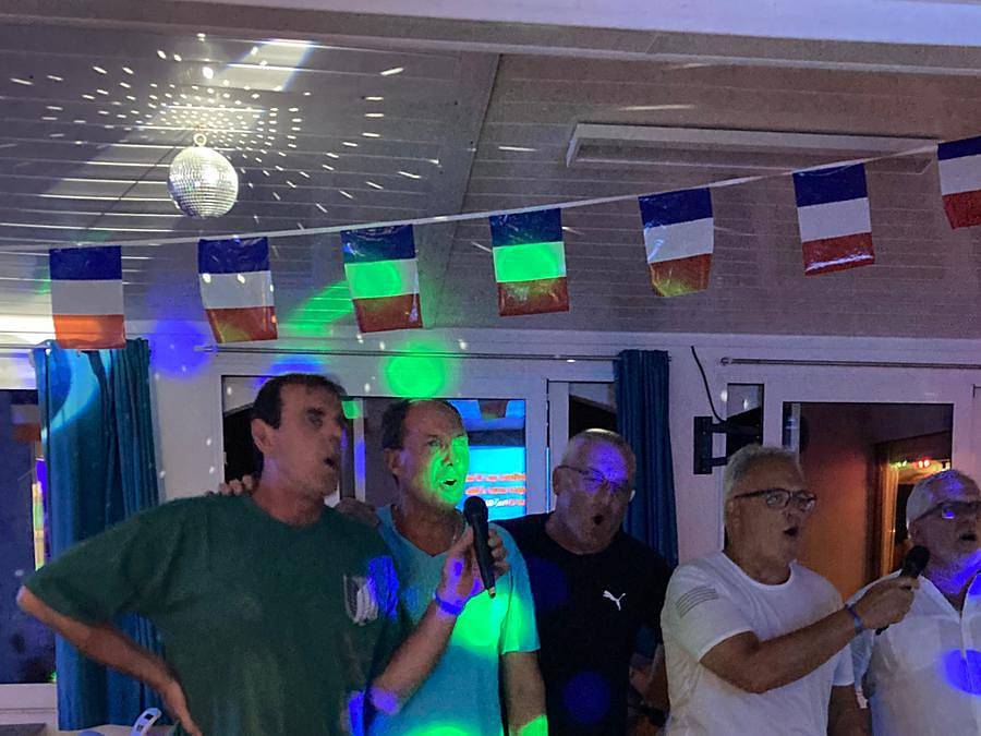 Camping Bleu Mer - Mobilheim 4 personen - Mh Standard Grand Confort 36m² - 2 Schlafzimmer in Saint-Georges-de-Didonne, Côte de Beauté
