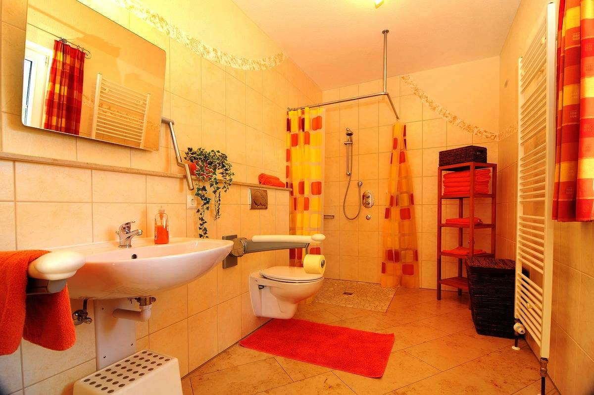 Ferienhof Gögelein -  Ferienwohnung Max (Rollstuhlgerecht) mit Wlan in Feuchtwangen, Romantische Straße