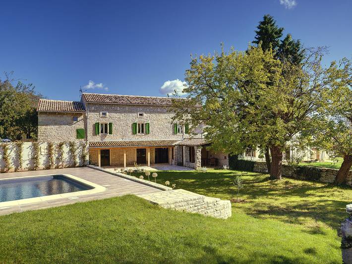 Location de vacances pour 8 personnes, avec terrasse et piscine à Svetvinčenat - 3