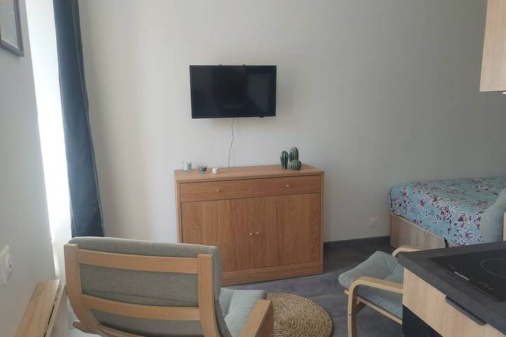 Appartement entier, Studio Cozy Chatel-Guyon in Châtel-Guyon, Parc naturel régional des Volcans d'Auvergne