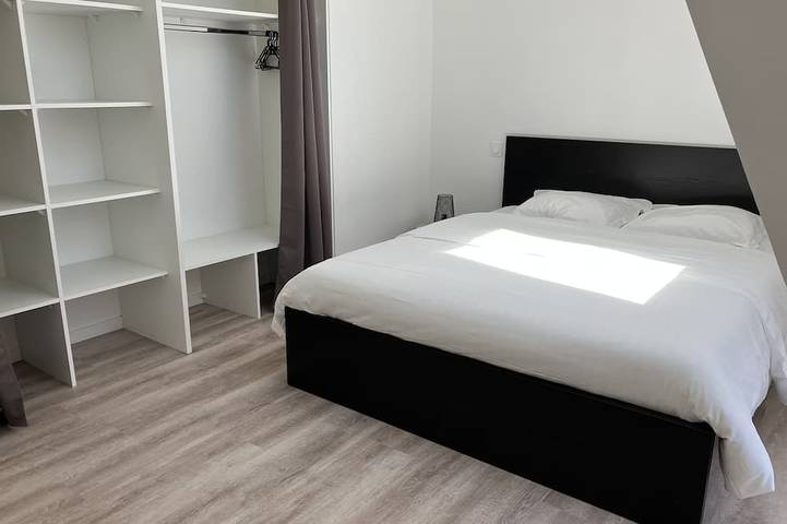 Location de vacances pour 8 personnes, avec terrasse à Le Minihic-sur-Rance - 3