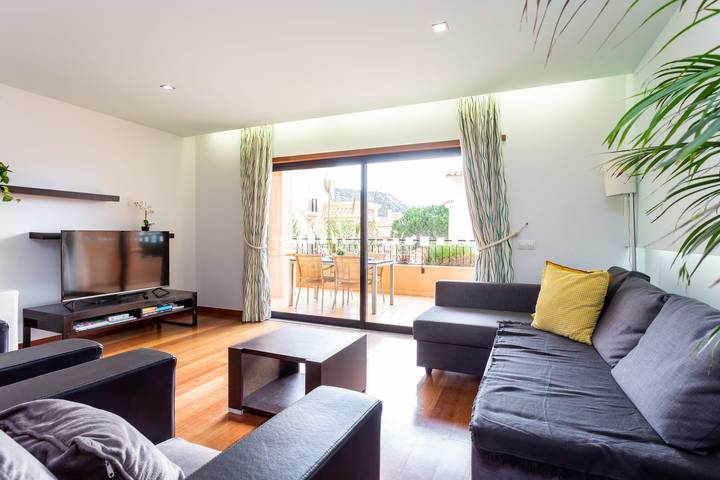 Apartment for 5 people, with balcony and garden as well as pool in Praia da Luz