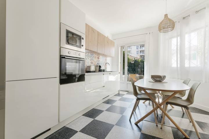 Gîte pour 6 personnes, avec jardin, adapté aux familles à Juan-les-Pins - 4