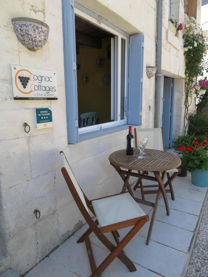 Location de vacances pour 4 personnes, avec jardin et vue à Bourg-Charente - 3