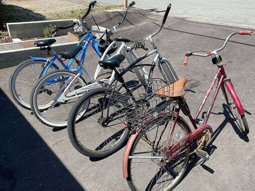 Cozy Beach Town Getaway Cottage in Cayucos, San Luis Obispo County