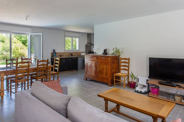 Ferienhaus für 8 Personen, mit Garten und Seeblick in Frankreich - 2