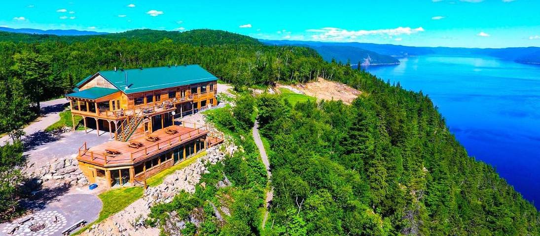 Station pour 3 personnes, avec jardin et piscine ainsi que vue et sauna dans Sainte-Rose-du-Nord