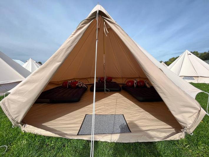 Camping für 8 Personen, mit Garten und Terrasse sowie Ausblick in Oberbayern - 3