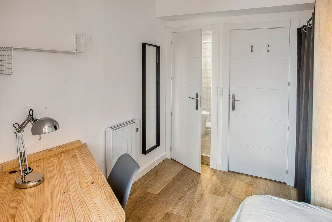 Ganze Wohnung, Gemütliche Ferienwohnung, 2 km vom Zentrum von Oviedo entfernt, mit WLAN und Annehmlichkeiten in Oviedo, Cordillera Cantábrica
