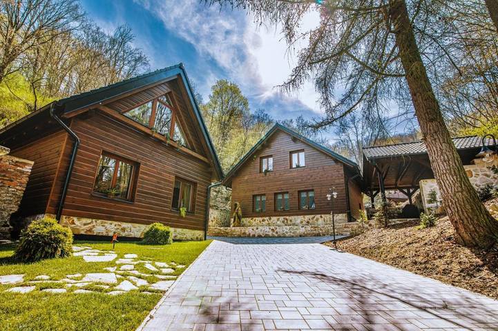 Villa für 11 Personen, mit Sauna und Whirlpool sowie Garten - 1