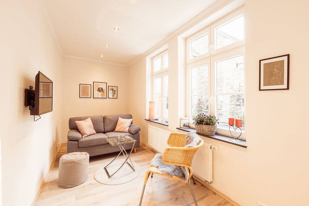 Ganze Wohnung, Ferienwohnung Mosel Hygge - Skandi Charme in idyllischen Weinort in Winningen, Osteifel