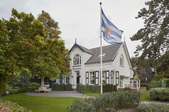 Chambre d’hôte pour 2 personnes, avec Jacuzzi et Terrasse ainsi que Jardin et Piscine à Renesse