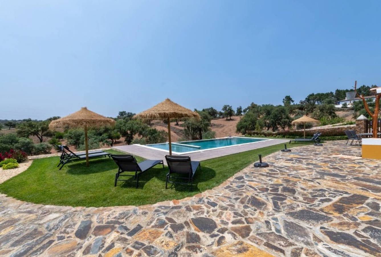 Casa de Férias 'Casa Do Forno - Vale Luís Neto' com Vista para a Montanha, Wi-Fi e Ar Condicionado in Salir, Distrito de Faro