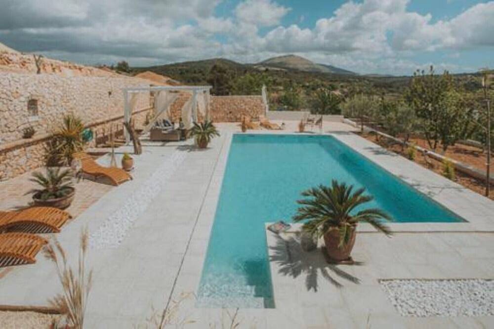 Geheel appartement, The Residence - apt. Lavander in Bilice, Šibenik-Knin