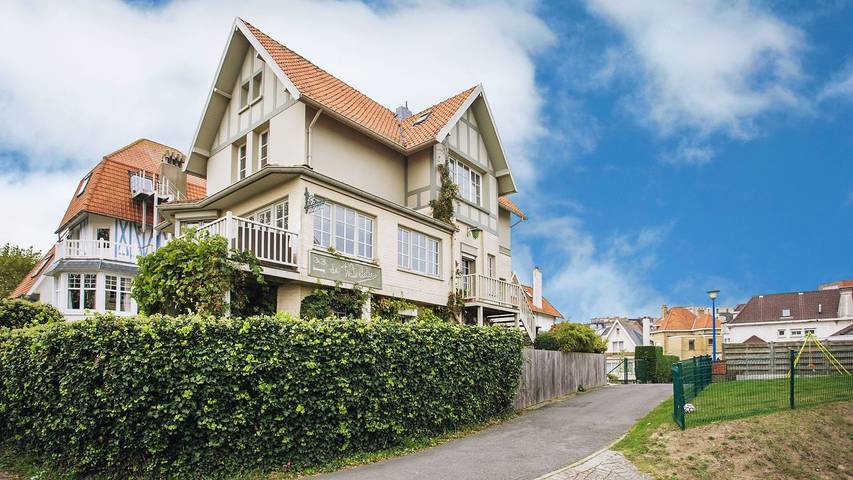 Vakantiehuis voor 16 personen, met sauna en balkon in Koksijde