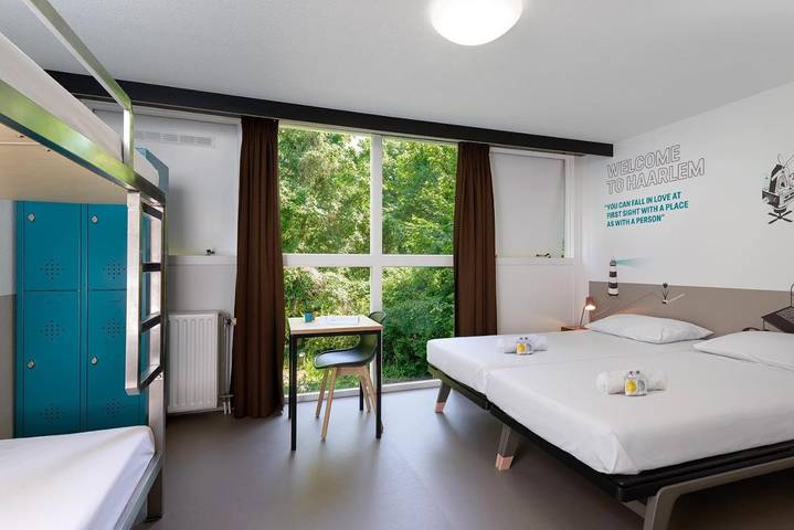 Hostel, met Terras en Tuin in Haarlem