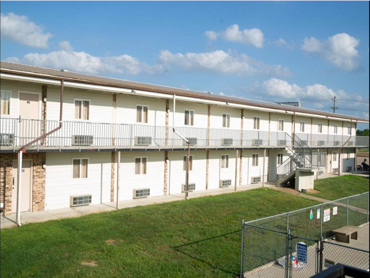Ganze Wohnung, Kingsize-bett Mit Küchenzeile Nichtraucher in Marshall (MO), Missouri