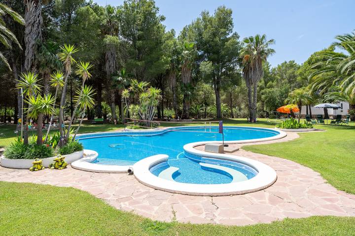 Casa rural para 14 personas, con Balcón además de Jacuzzi y Jardín en Vilanova de Escornalbou - 3