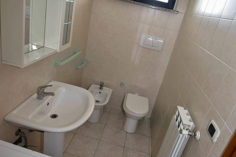 Ganze Wohnung, Herrliche Wohnung für 3 Leute mit  W-Lan, Tv, Terrasse und Haustiere erlaubt in Silvi, Teramo Provinz
