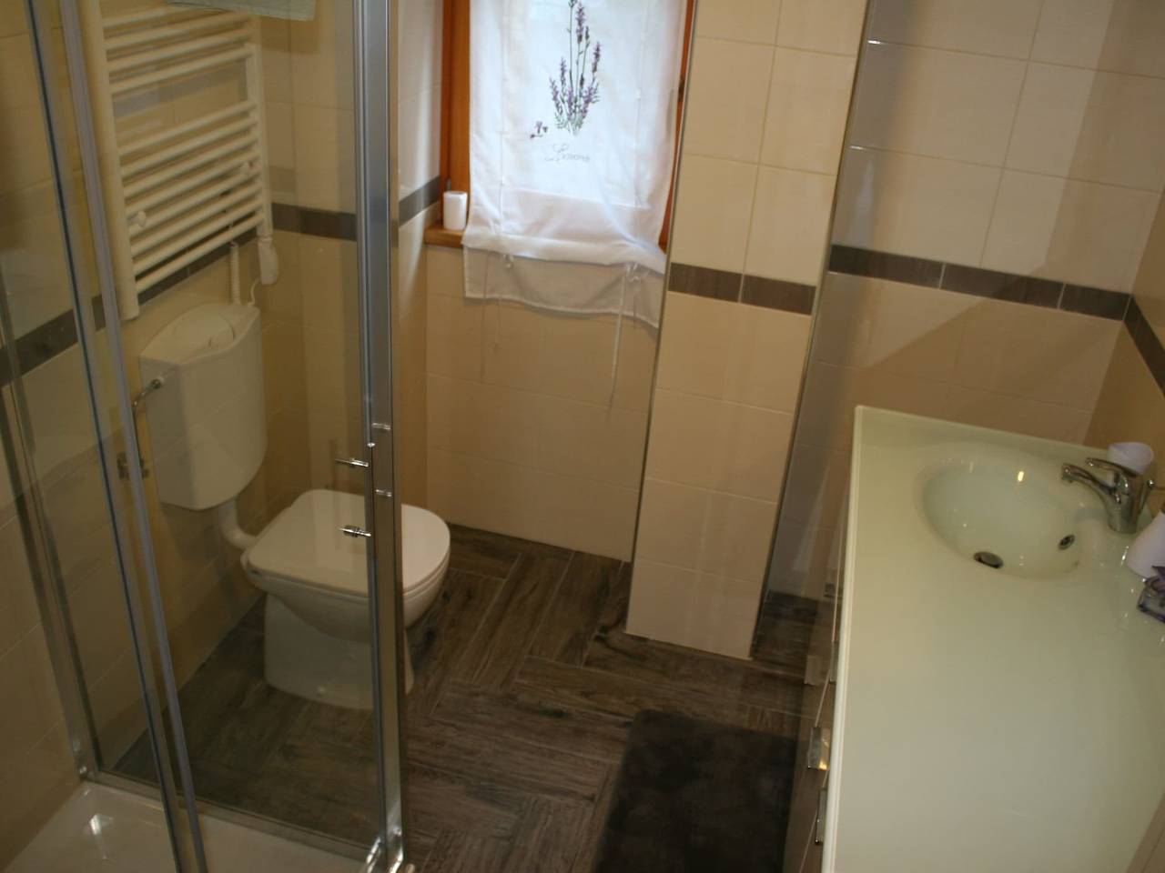 Ganze Wohnung, Riverside Rustic Ridge Apartments with Balcony - Three Bedroom Apartment with Balcony in Tolmin, Slowenien