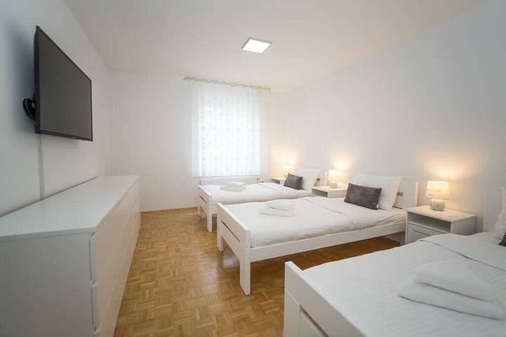 Ferienwohnung für 5 Personen, mit Balkon/Terrasse in Ljubljana - 3