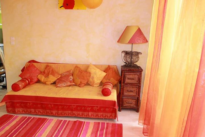 Location de vacances pour 5 personnes, avec terrasse et jardin à Seillons-Source-d'Argens - 3