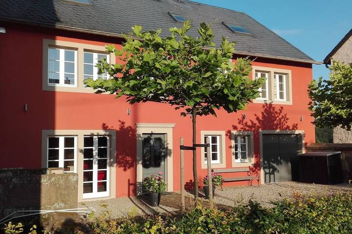 Ferienhaus für 14 Personen, mit Whirlpool und Garten sowie Sauna und Balkon, mit Haustier