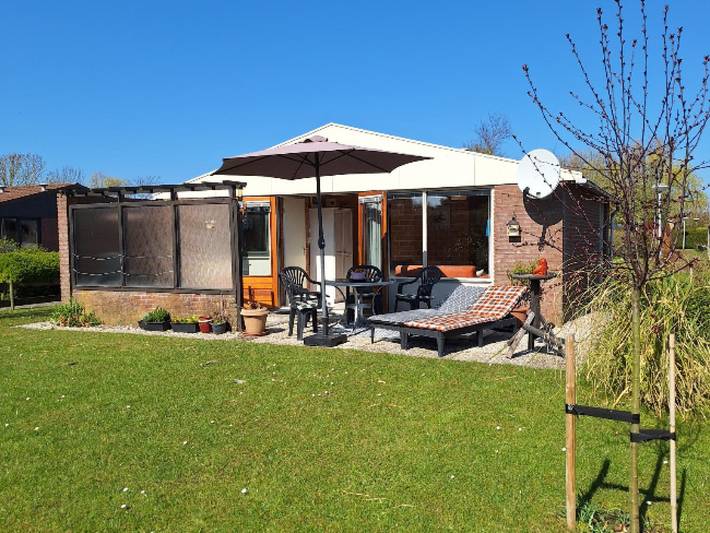 Location de vacances pour 4 personnes, avec jardin dans Warmenhuizen