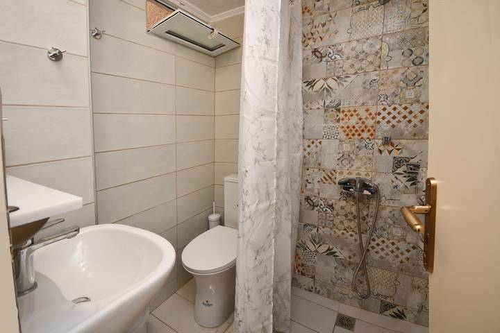 Gîte pour 4 personnes, avec balcon dans Myrtos - 2