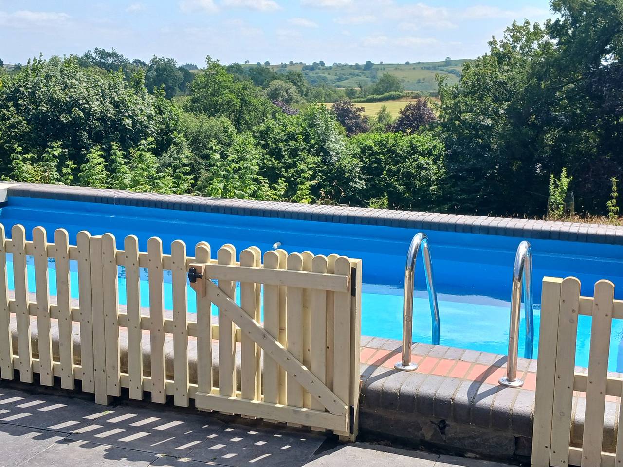 Bryn Y Garreg Cottage - The Wireless Free Farm in Powys