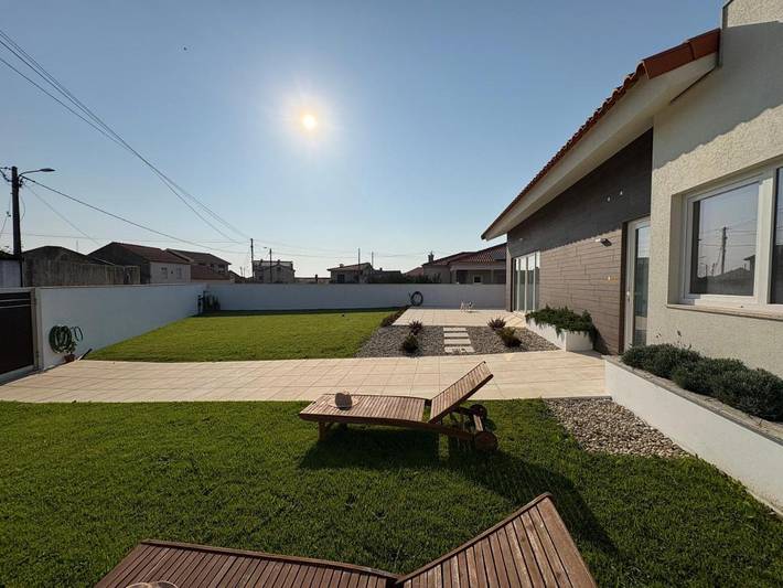 Gîte pour 6 personnes, avec vue et jardin, animaux acceptés dans Aguçadoura
