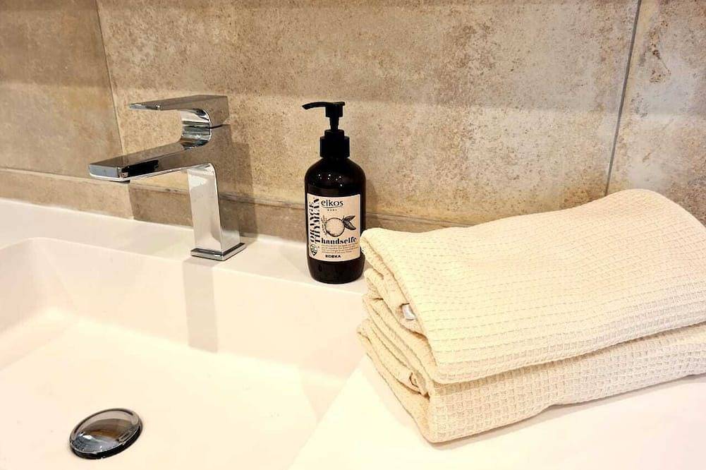 Ganze Wohnung, Traumhaftes Appartement mit beheizten Pool s in Calvi - Moncale in Moncale, Calvi und Umgebung