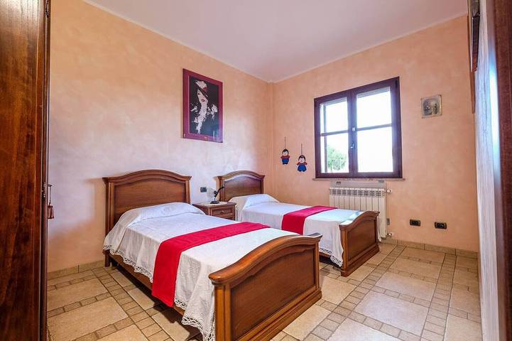 Villa de vacances à louer toute l'année, au vert, sur un grand terrain privé in Porto Paglia, Gonnesa