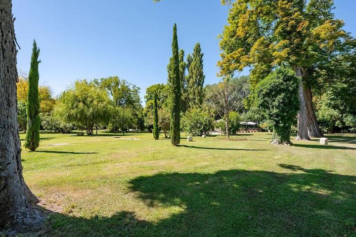 Villa pour 20 personnes, avec Terrasse et Jardin ainsi que Piscine et Sauna à L'Isle-sur-la-Sorgue - 4